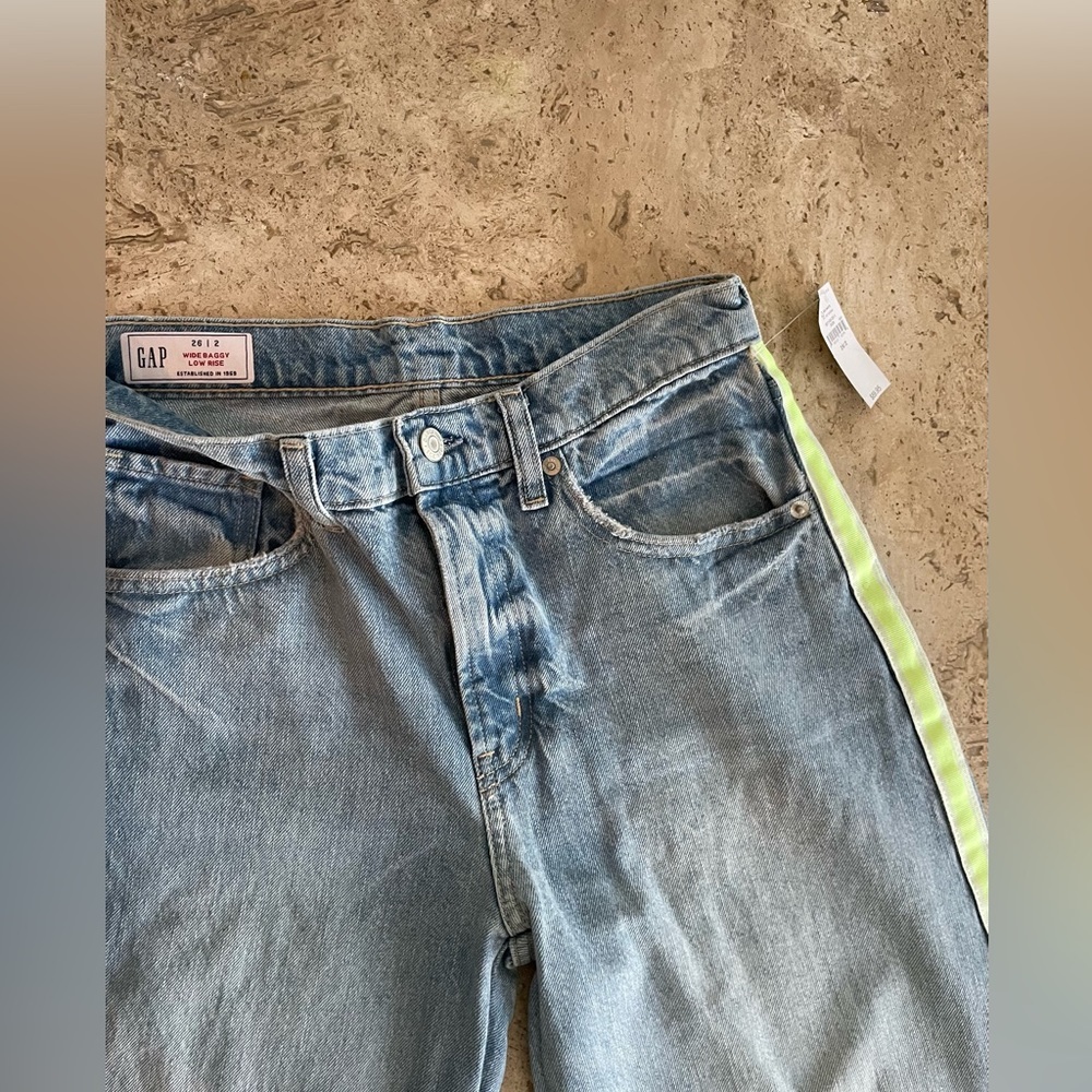 GAP Wide Baggy “Low Rise” Jeans w/ Neon Stripe - Picture 8 of 8